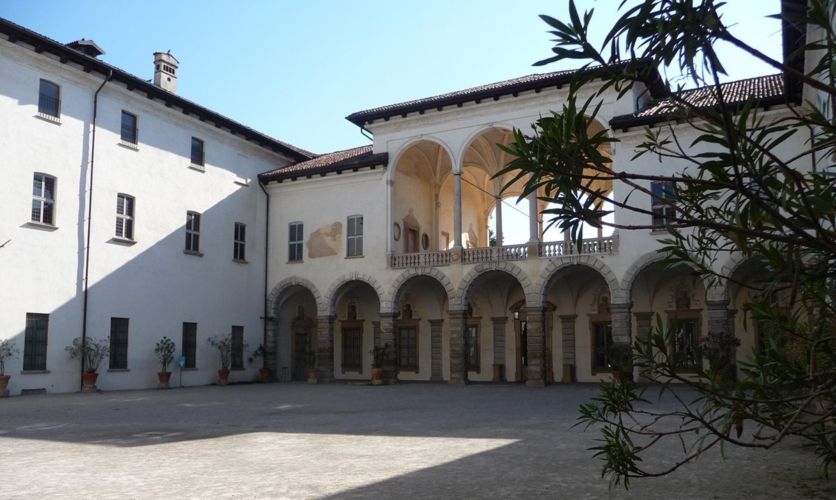 PALAZZO ARESE BORROMEO