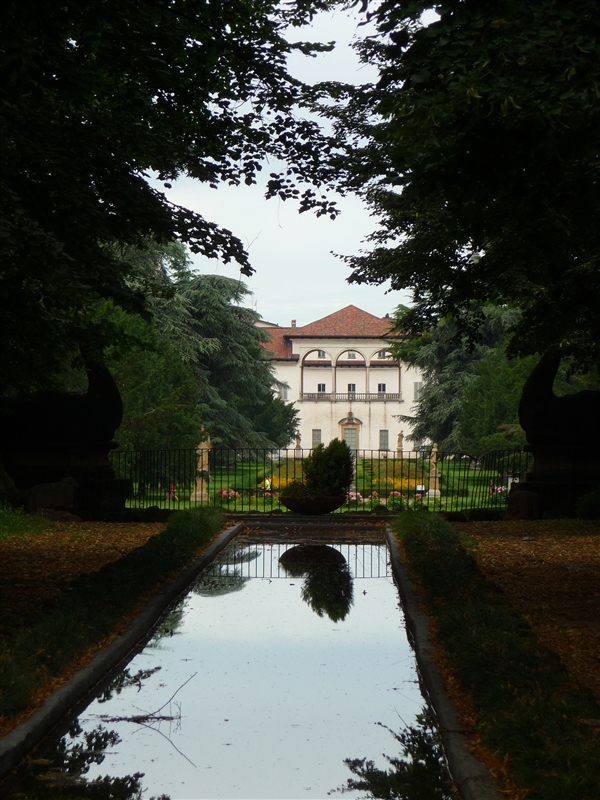 Ass. Amici Palazzo Arese Borromeo 2